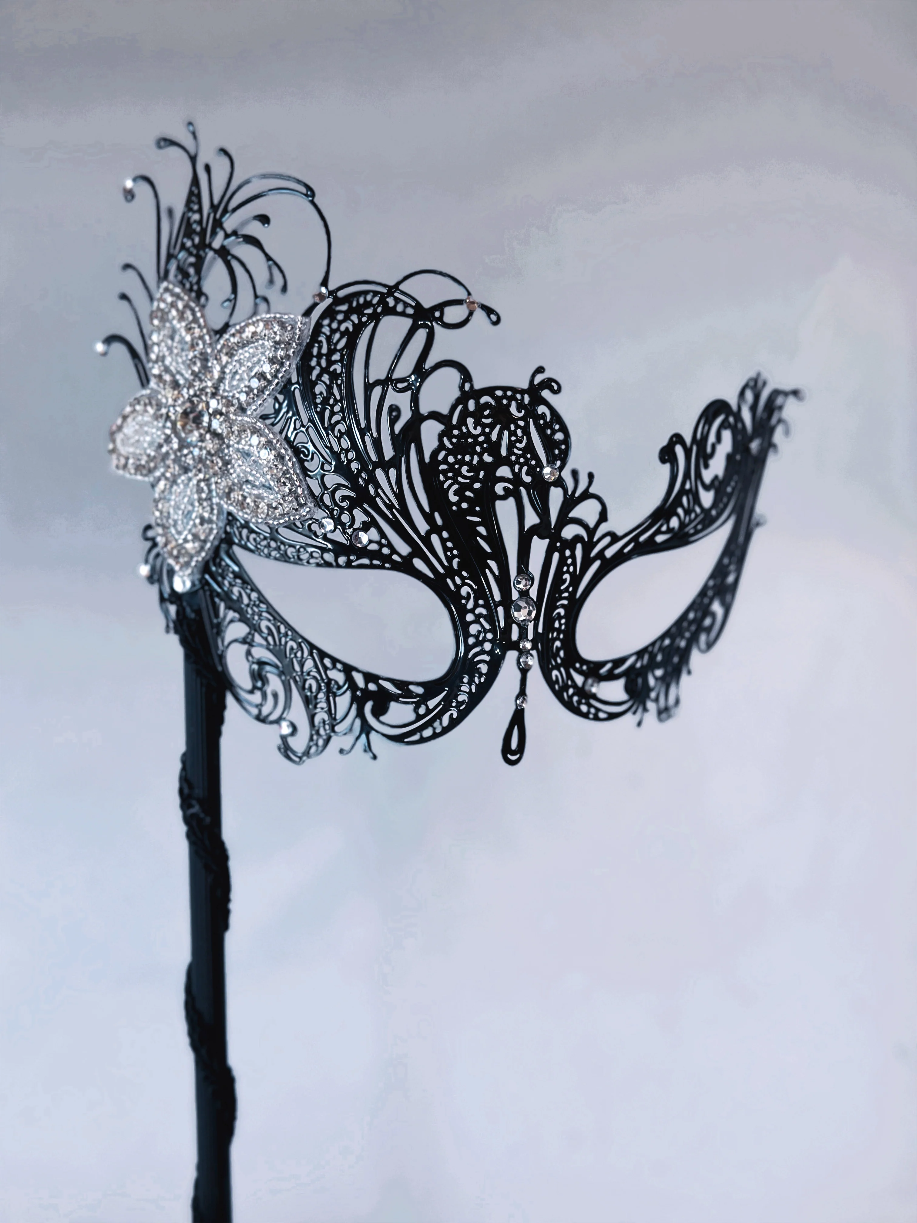 Swan Rhinestone Handheld Mask - Silver Brooch - Image 2