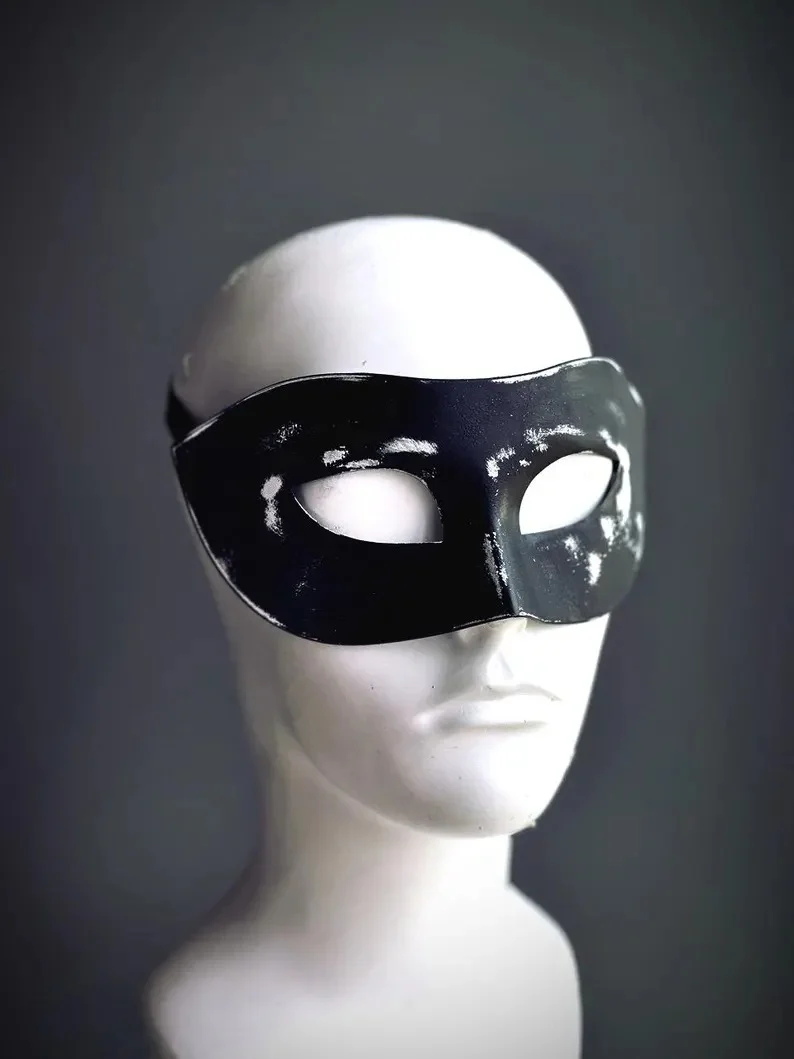 Iron Shade – Distressed Black Mask - Image 2
