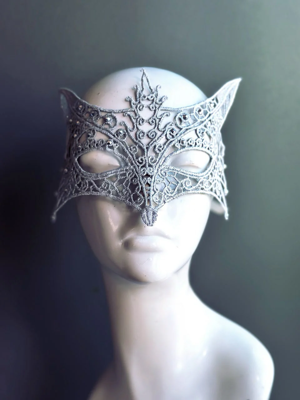 Fox Lace - Silver Metallic - Image 2