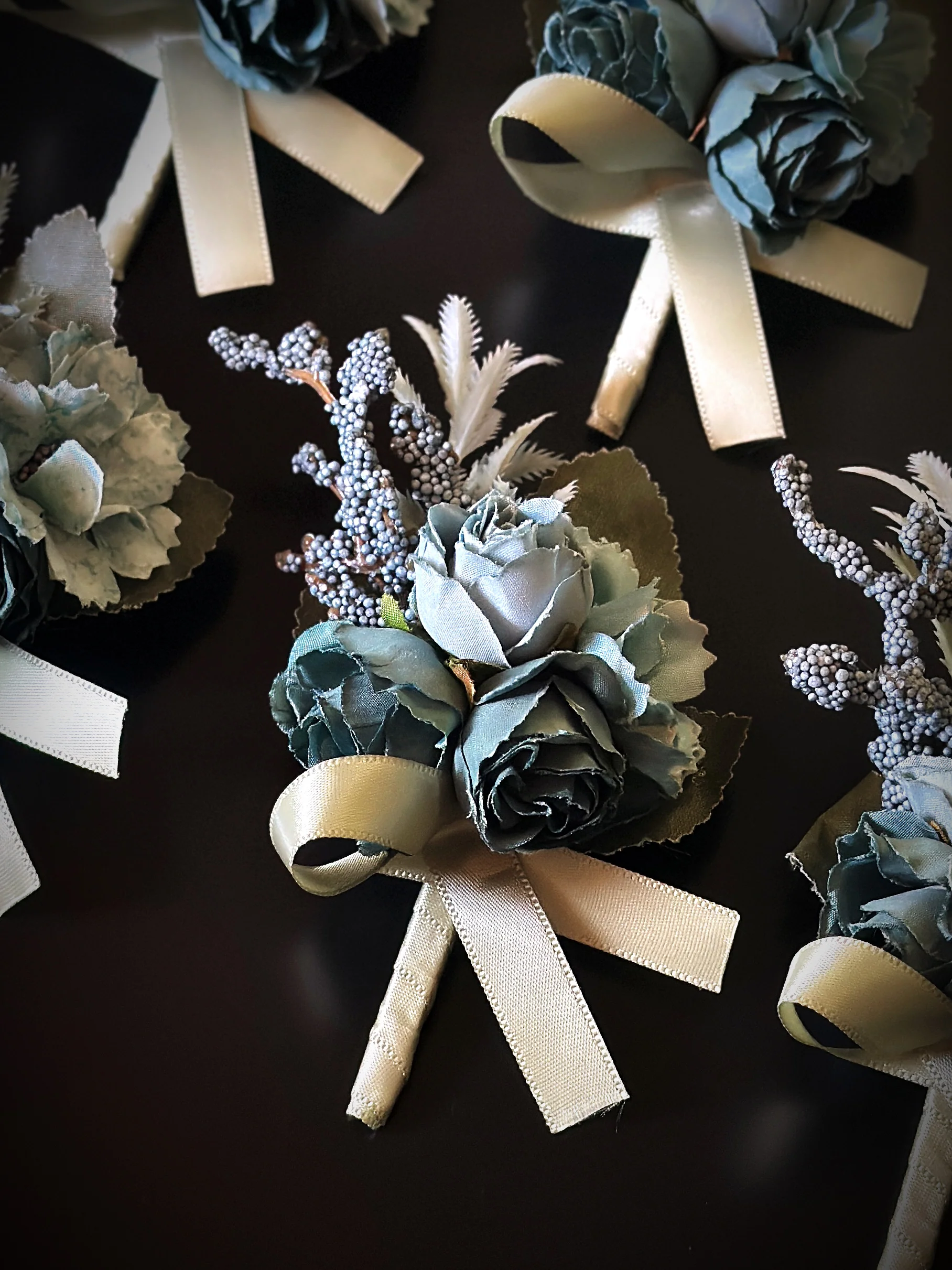 Wedding Boutonniere Set - 6 PCS - Blue Green - Image 4